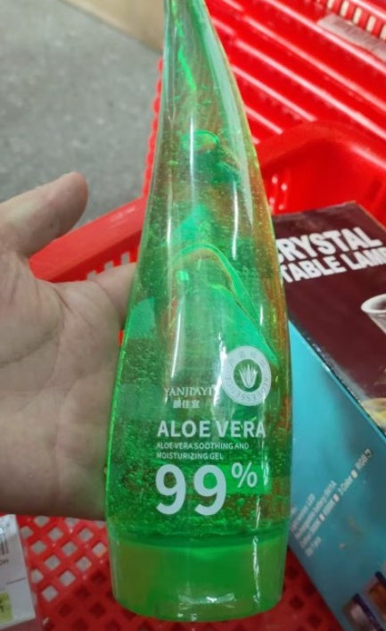 Aloe Gel 
Hautpflege Feuchtigkeitsspendende Gesichtscreme DamnLuxe